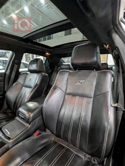 کرایسلەر 300